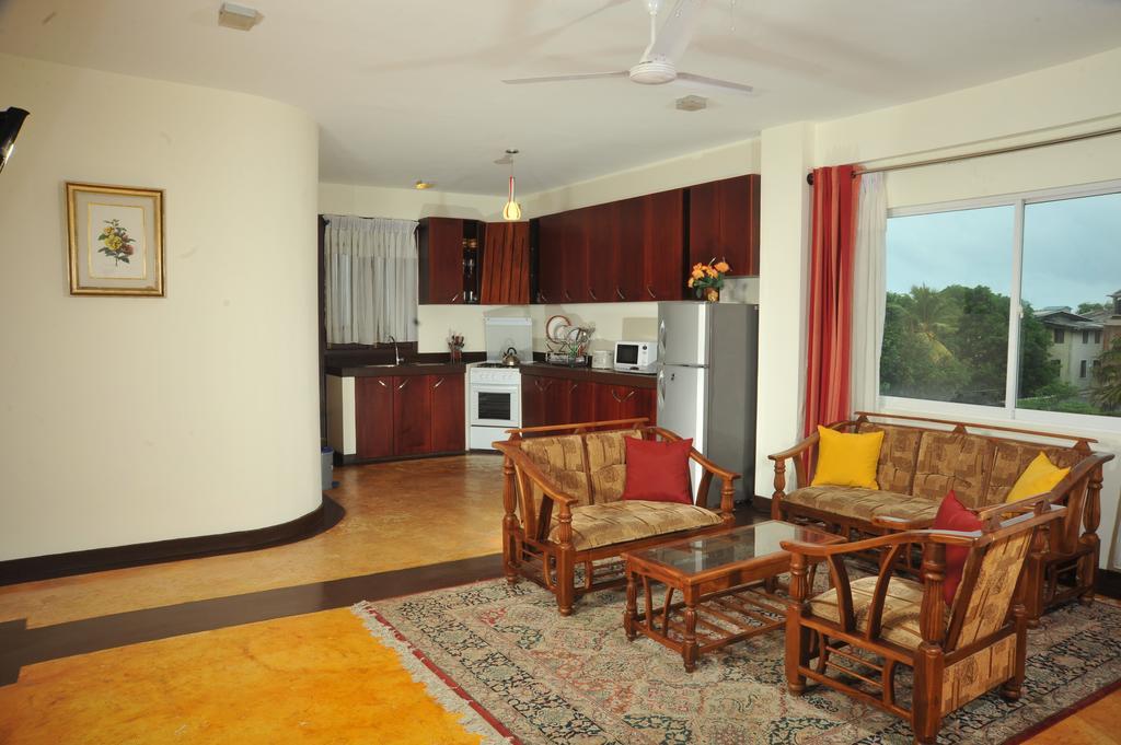 Prestige Court Residencies Hotel Dehiwala-Mount Lavinia Eksteriør billede