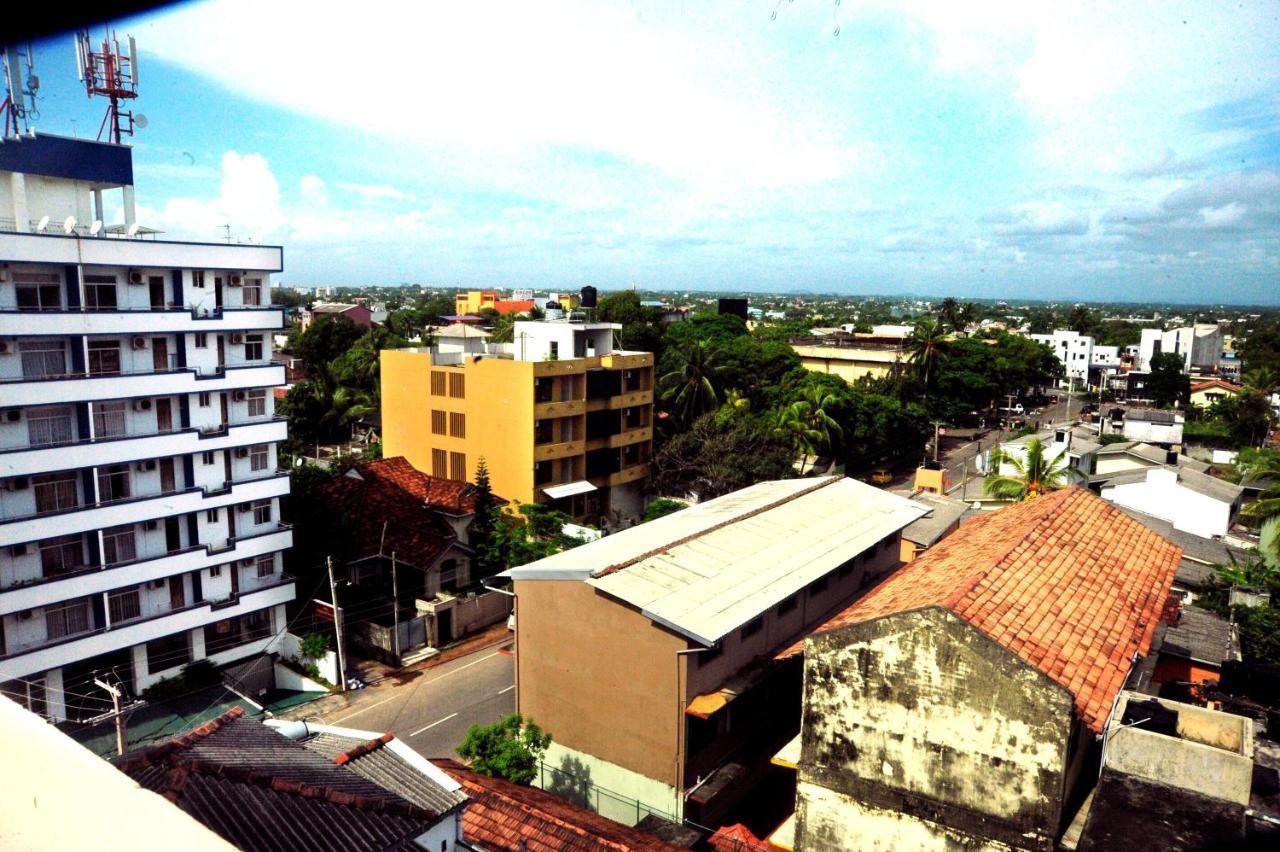 Prestige Court Residencies Hotel Dehiwala-Mount Lavinia Eksteriør billede