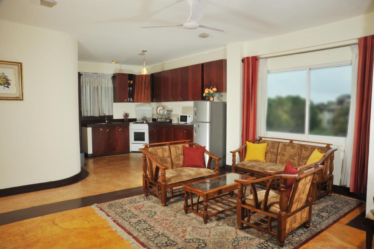 Prestige Court Residencies Hotel Dehiwala-Mount Lavinia Eksteriør billede