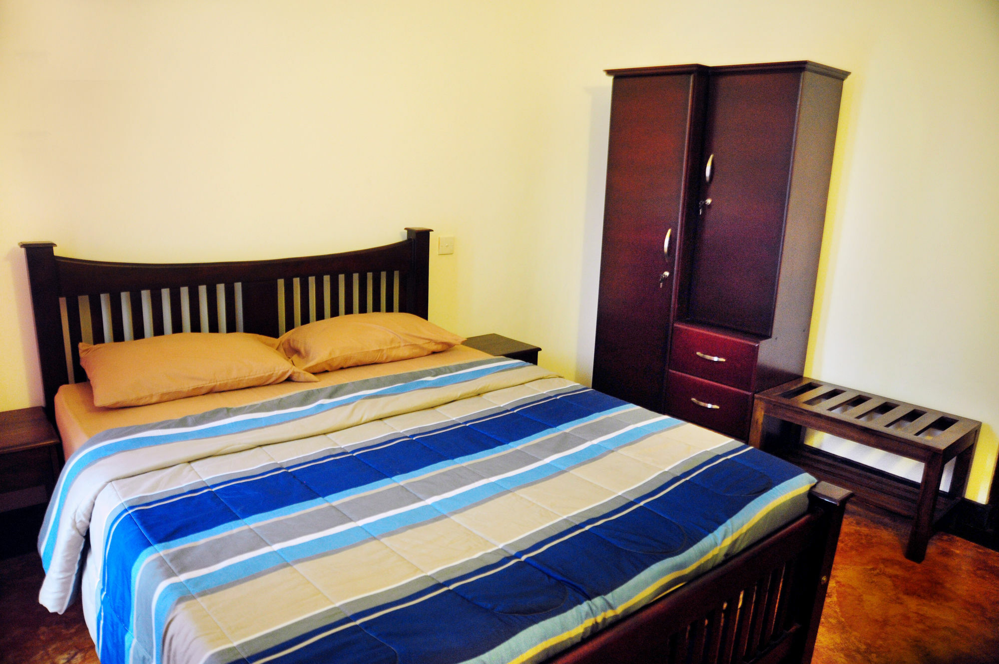 Prestige Court Residencies Hotel Dehiwala-Mount Lavinia Eksteriør billede