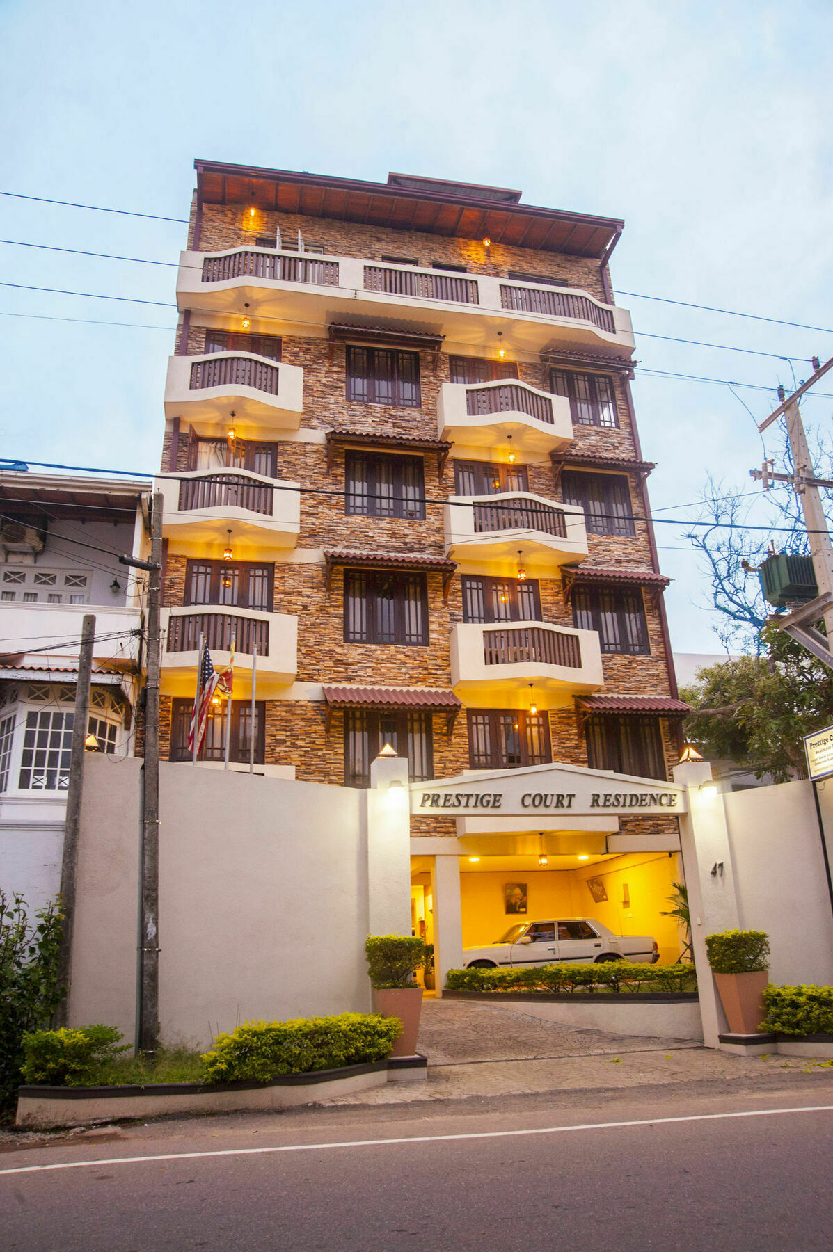 Prestige Court Residencies Hotel Dehiwala-Mount Lavinia Eksteriør billede